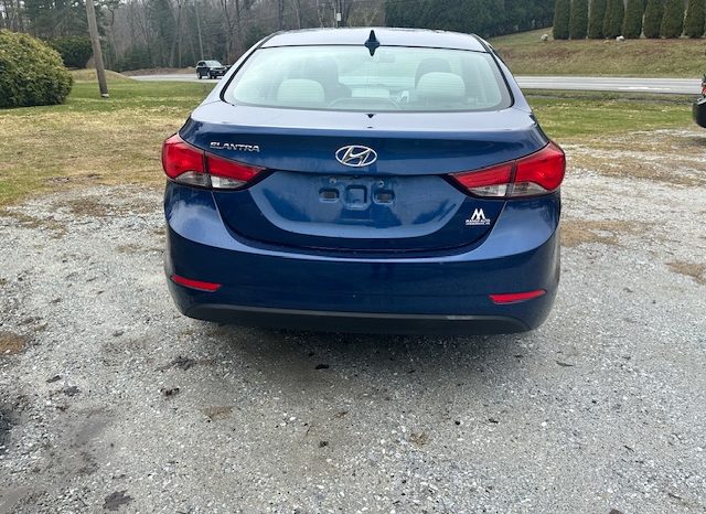 2015 Hyundai Elantra full