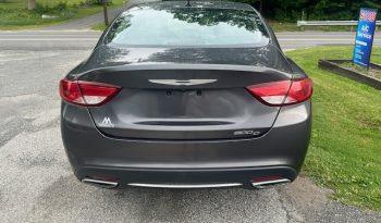 2015 Chrysler 200 full