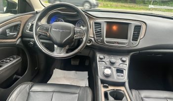 2015 Chrysler 200 full