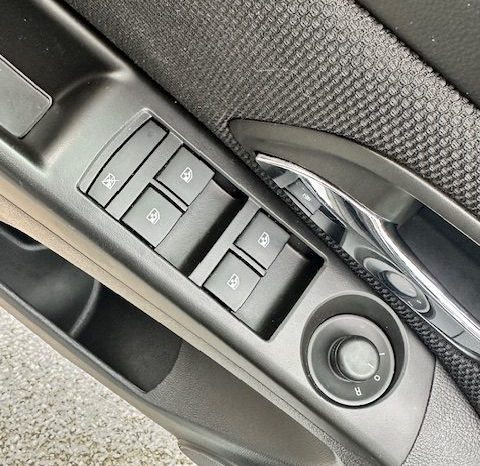 
								2014 Chevrolet Cruze full									