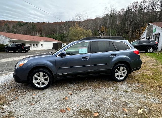 
								2014 Subaru Outback full									