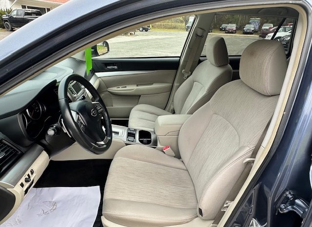 
								2014 Subaru Outback full									