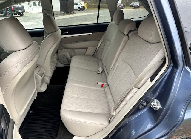 
								2014 Subaru Outback full									