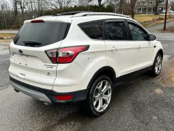 
										2017 Ford Escape Titanium full									