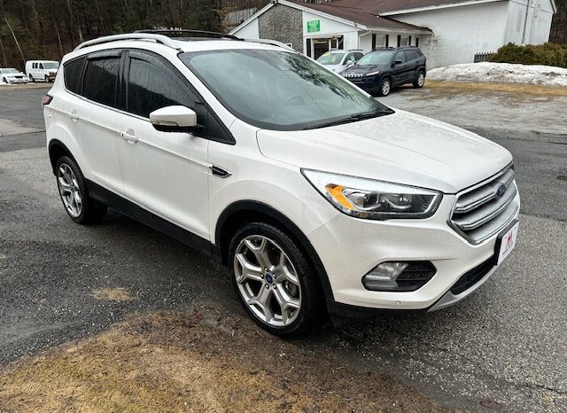 
								2017 Ford Escape Titanium full									