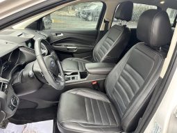 
										2017 Ford Escape Titanium full									