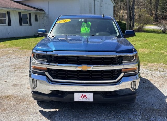 
								2017 Chevrolet Silverado 1500 full									