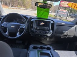 
										2017 Chevrolet Silverado 1500 full									