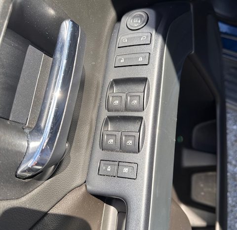 
								2017 Chevrolet Silverado 1500 full									