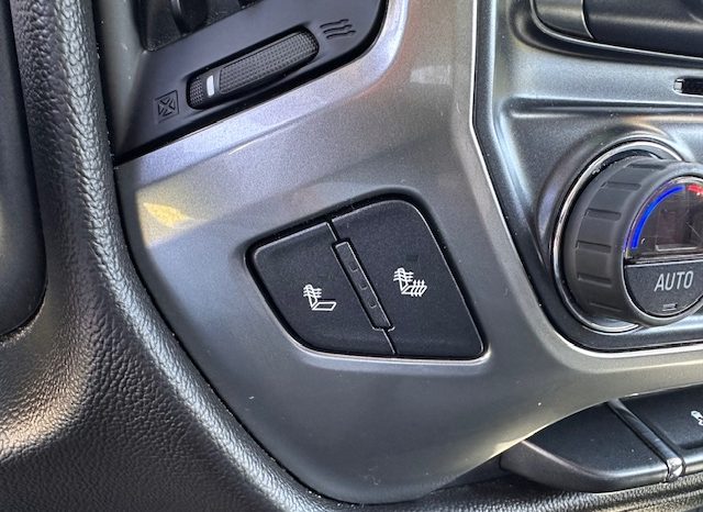 
								2017 Chevrolet Silverado 1500 full									