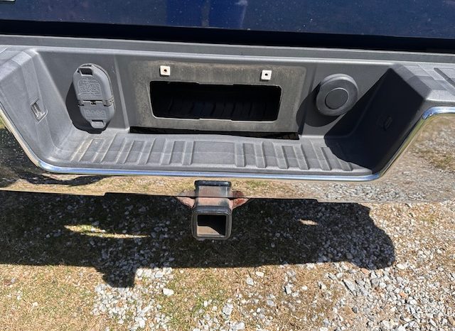 
								2017 Chevrolet Silverado 1500 full									